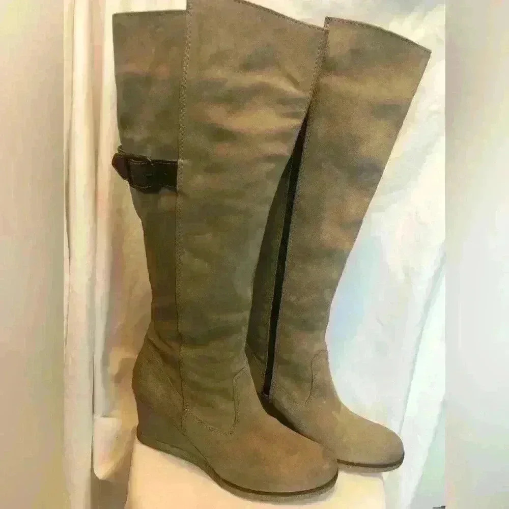 Aldo Knee High Tan Suede wedge boots